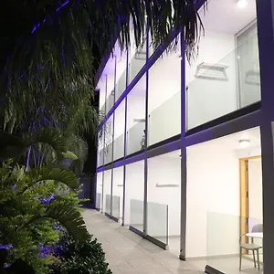  Hotel apartamentowy Joy Apts Cypr